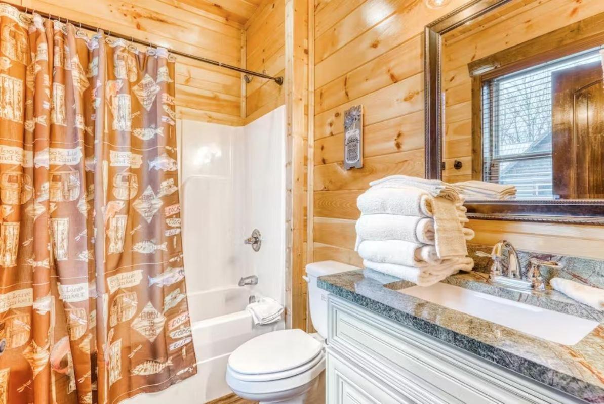 The Great Dogwood Manor By Stony Brook Cabins Gatlinburg Bagian luar foto