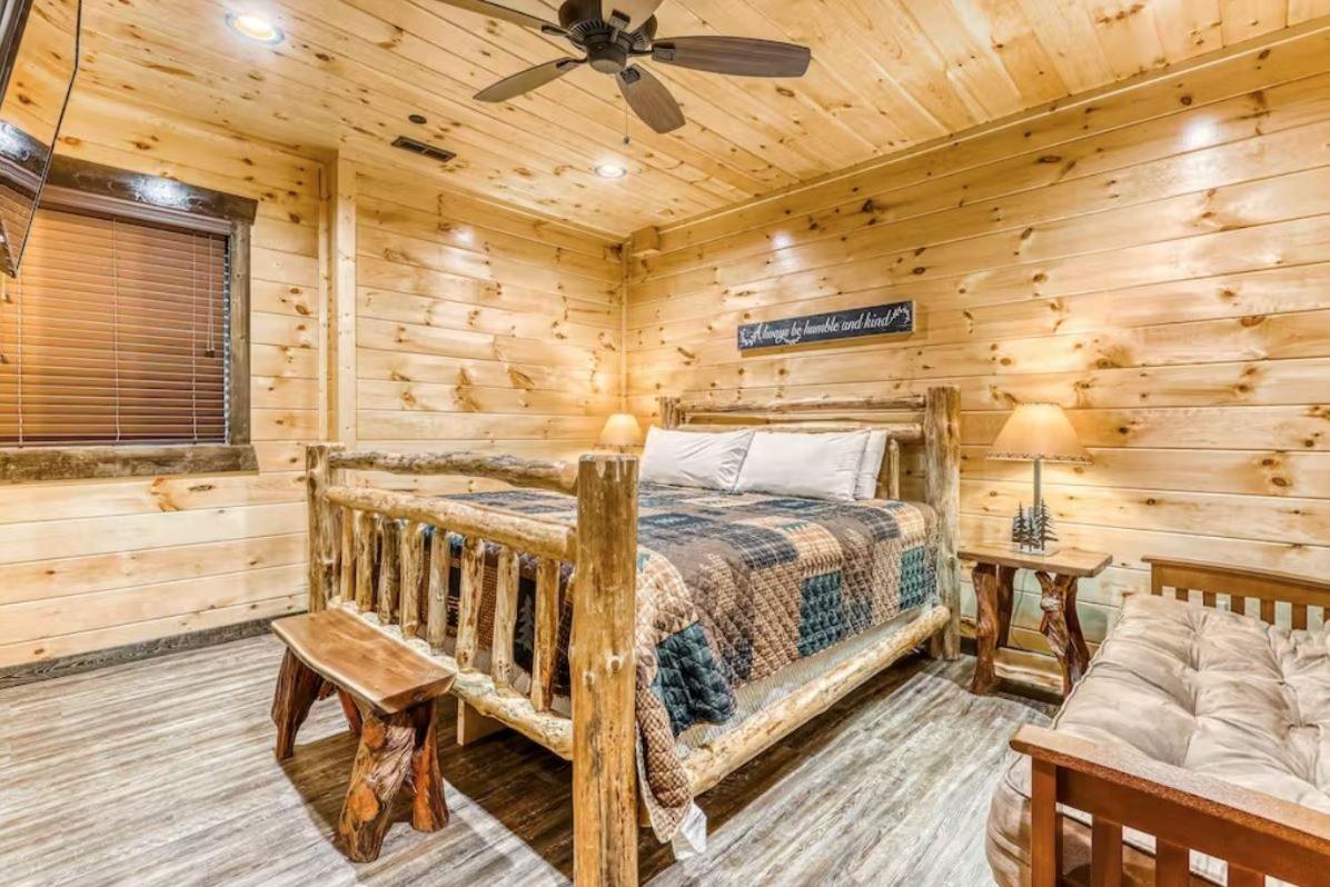 The Great Dogwood Manor By Stony Brook Cabins Gatlinburg Bagian luar foto