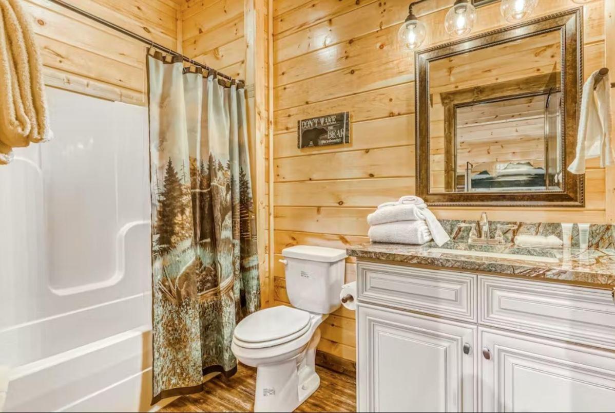 The Great Dogwood Manor By Stony Brook Cabins Gatlinburg Bagian luar foto