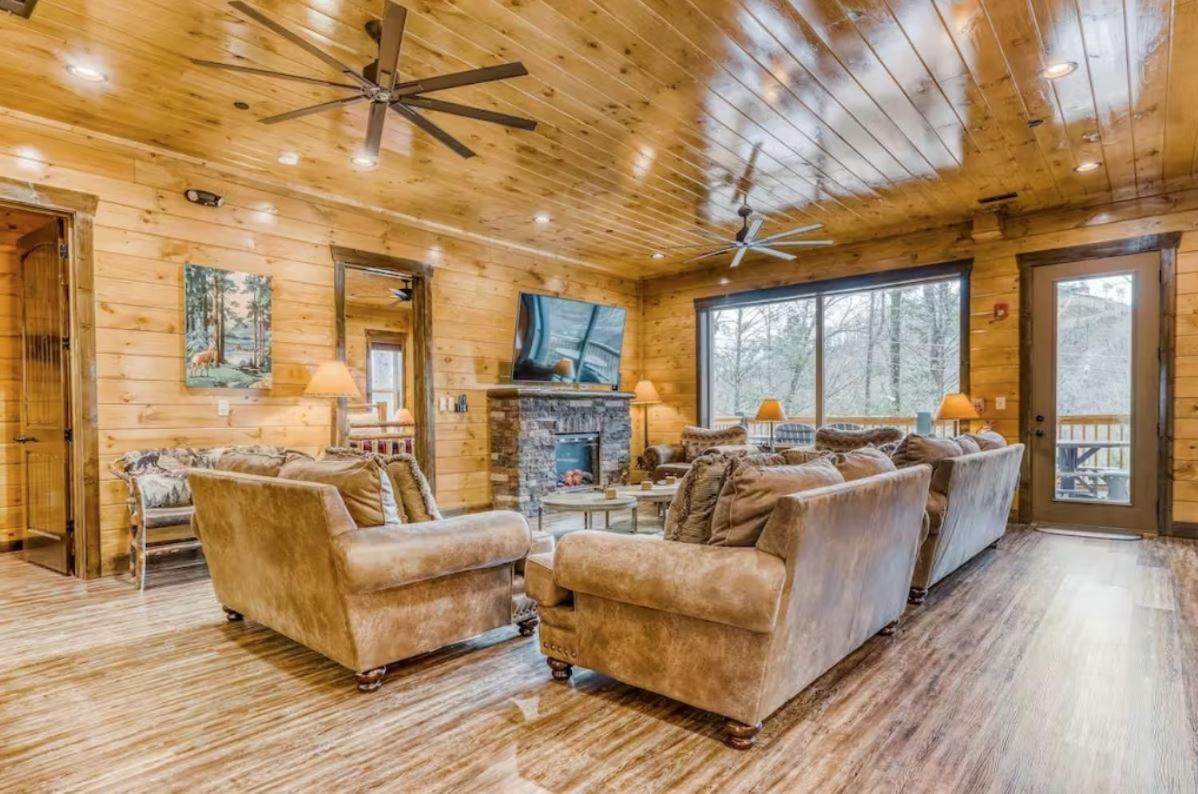 The Great Dogwood Manor By Stony Brook Cabins Gatlinburg Bagian luar foto