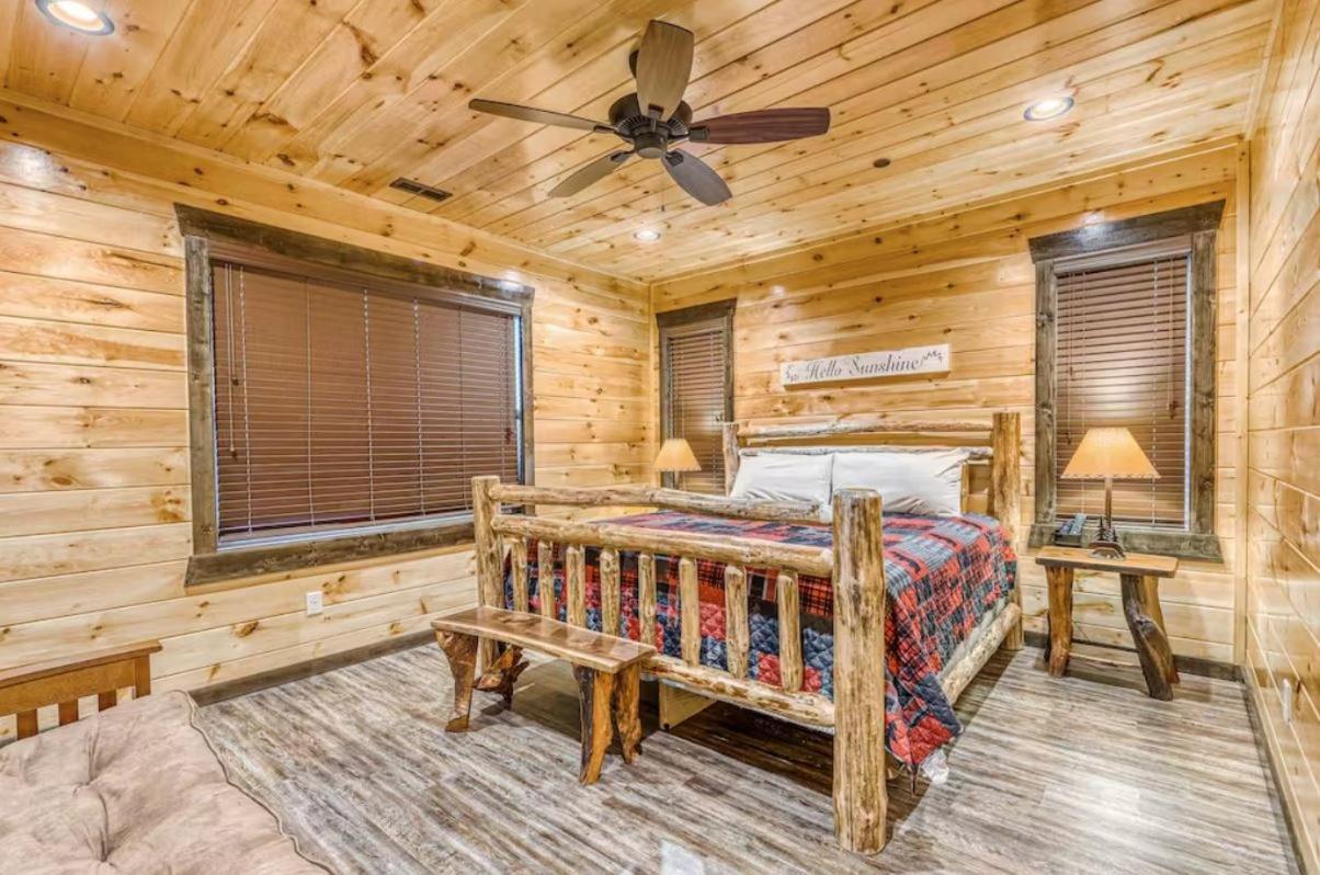 The Great Dogwood Manor By Stony Brook Cabins Gatlinburg Bagian luar foto